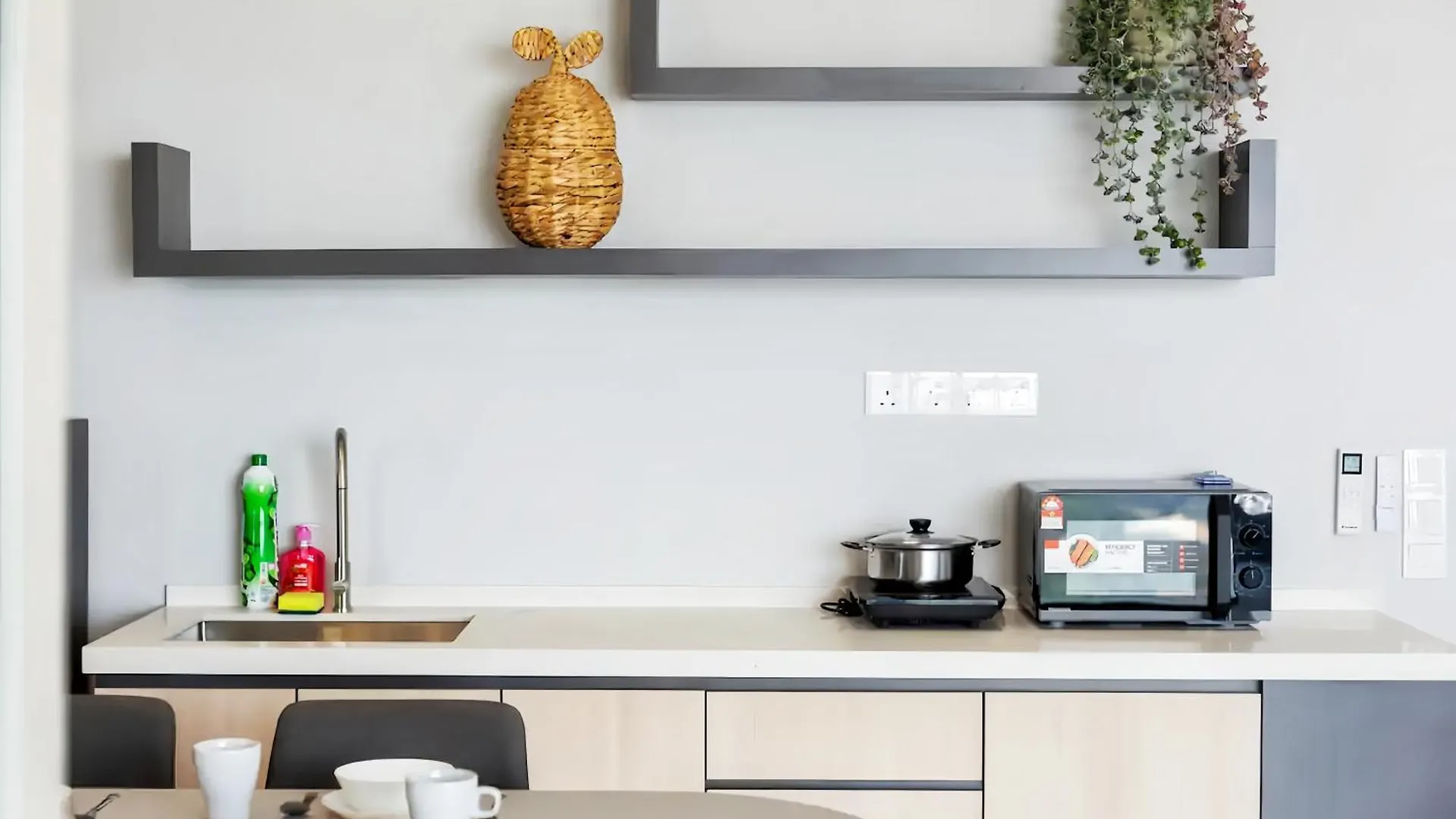 Urban Suites George Town Jelutong Apartment
