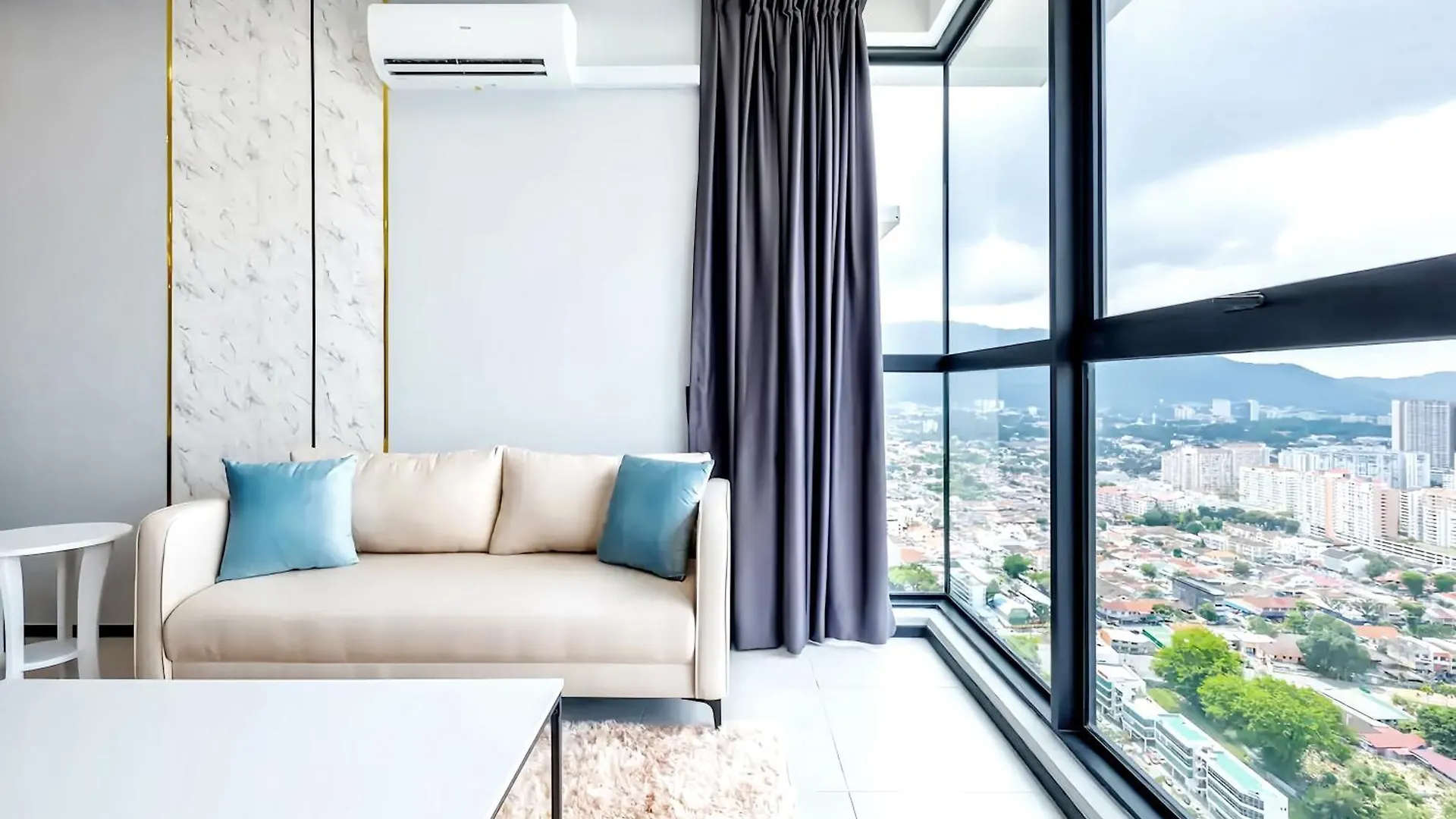 Urban Suites George Town Jelutong Apartment